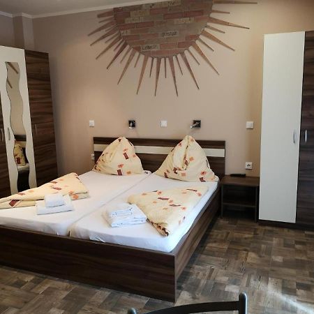 Bed and Breakfast Borostyán Panzió Balatonfüred Esterno foto