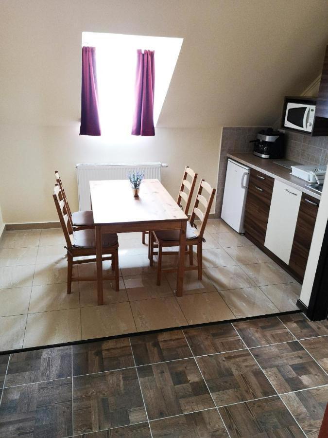 Bed and Breakfast Borostyán Panzió Balatonfüred Esterno foto