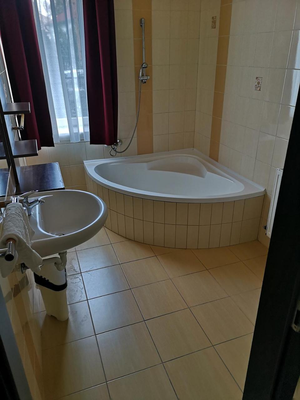 Bed and Breakfast Borostyán Panzió Balatonfüred Esterno foto