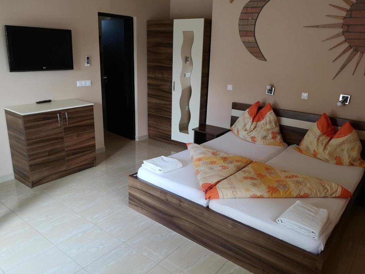 Bed and Breakfast Borostyán Panzió Balatonfüred Esterno foto