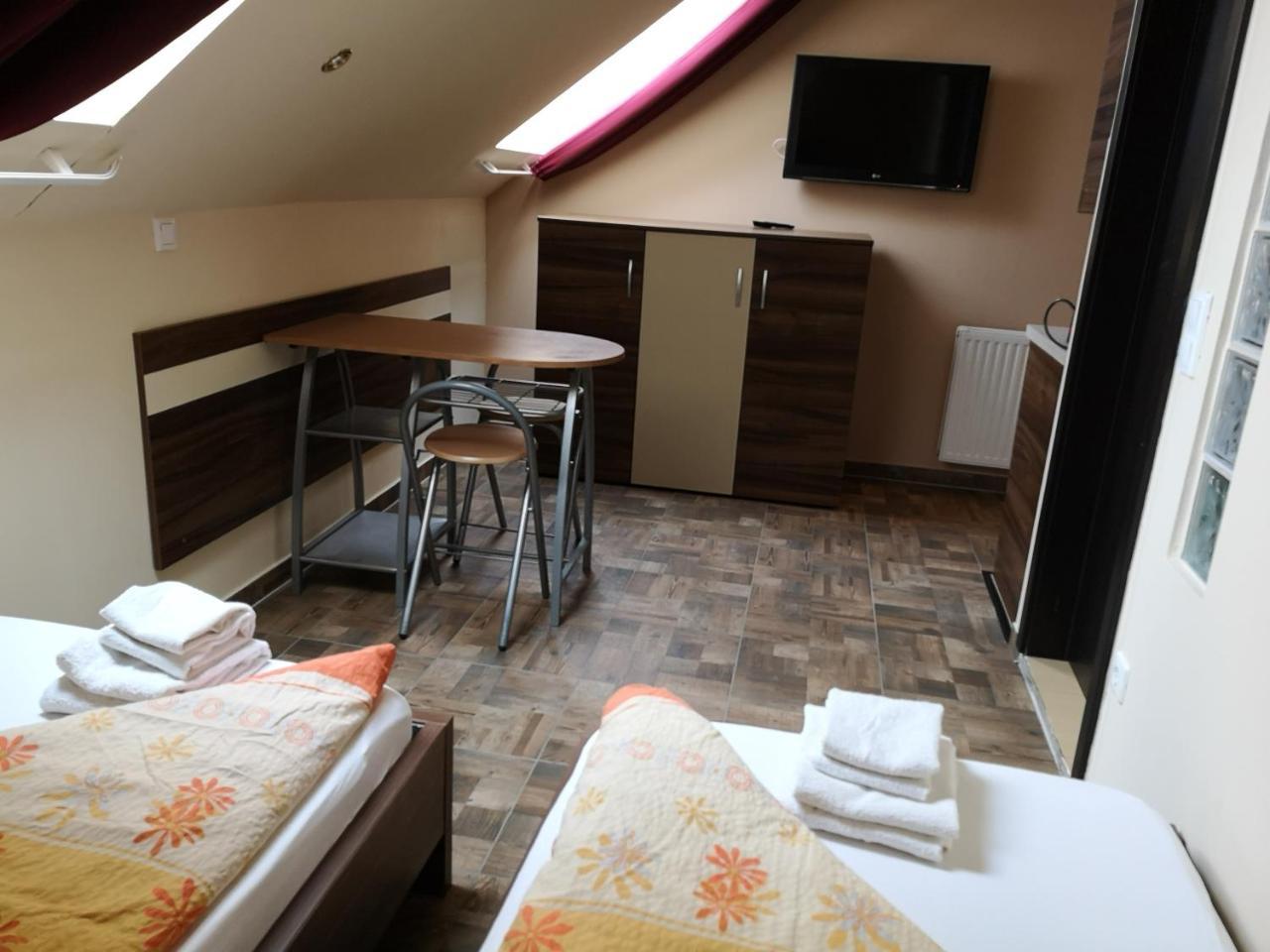 Bed and Breakfast Borostyán Panzió Balatonfüred Esterno foto