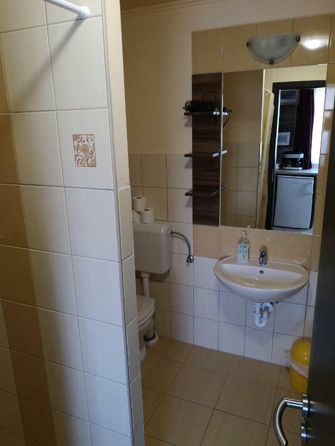 Bed and Breakfast Borostyán Panzió Balatonfüred Esterno foto